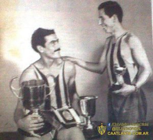 Los ganadores del Club Atlético Atlanta en dos ediciones consecutivas de la Maratón de los Barrios: Pedro Caffa (1945) (izq.) y Héctor Alais (1944) (der.)